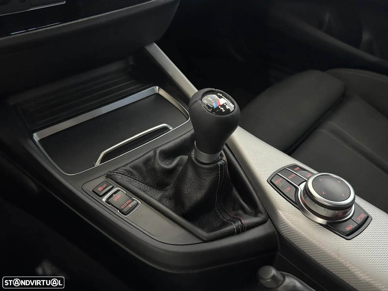 BMW 120 d Pack M - 26