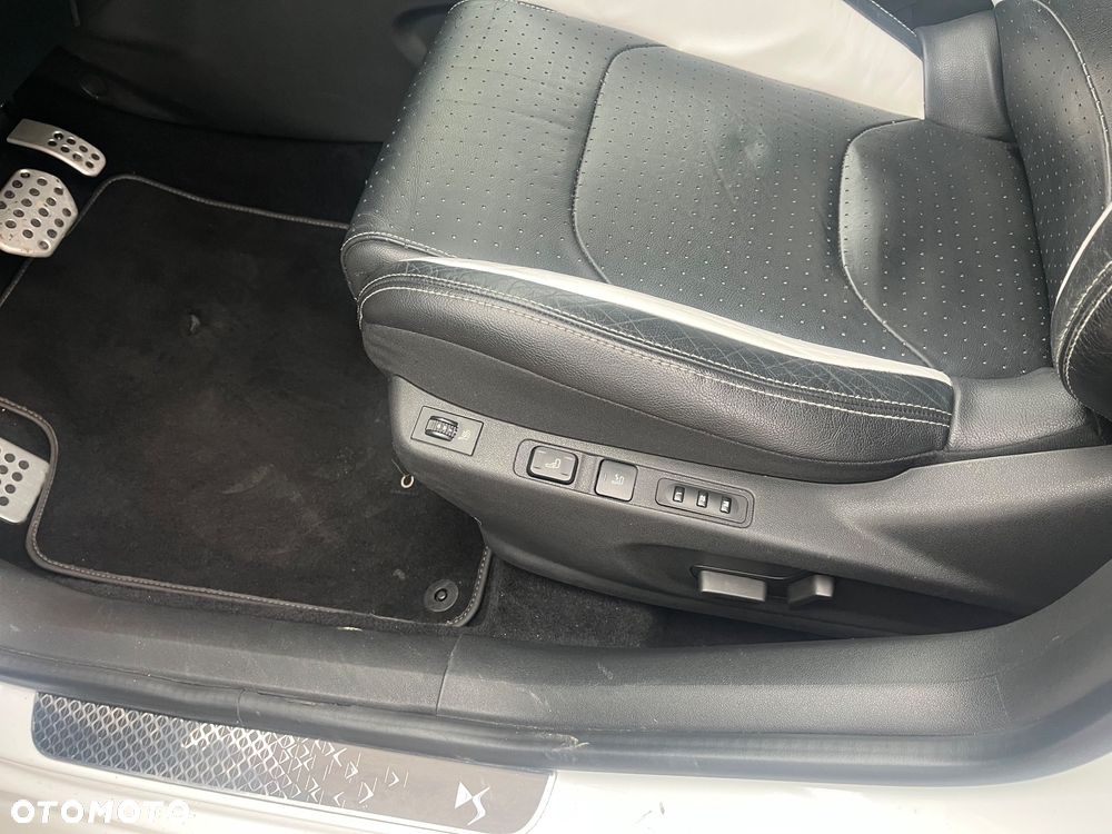 DS Automobiles DS 4 - 13