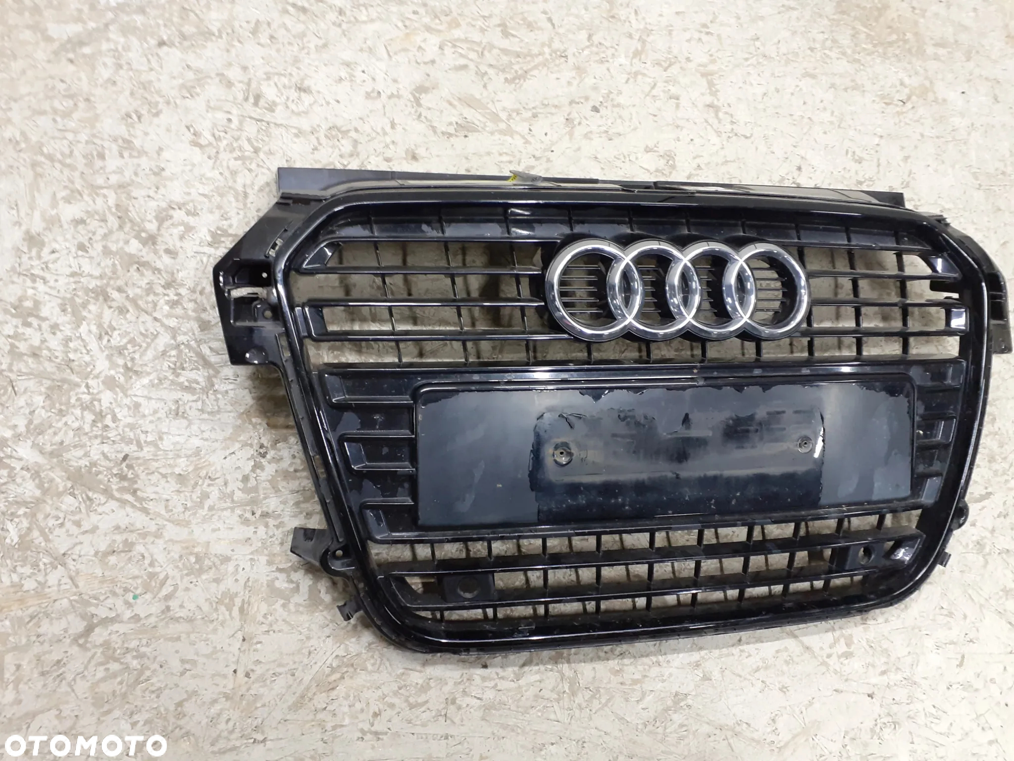 GRILL ATRAPA AUDI A1 8X 2010-2014R 8X0853651 - 2