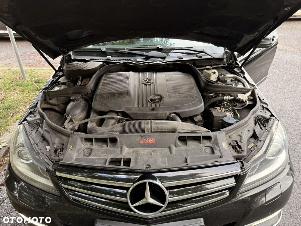 Mercedes-Benz Klasa C 250 CDI DPF Automatik BlueEFFICIENCY Avantgarde - 18