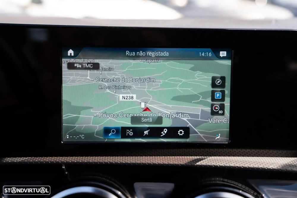 Mercedes-Benz A 250 Limousine e 8G-DCT AMG Line - 22