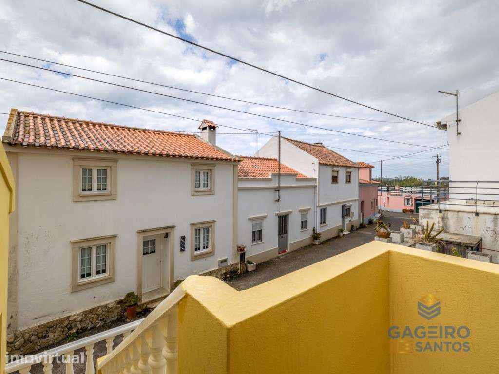 Moradia Remodelada T2 + 2 - Grande imagem: 2/29
