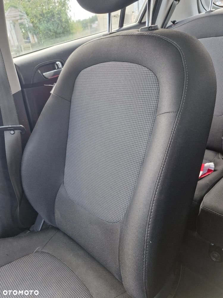 Hyundai i20 - 37