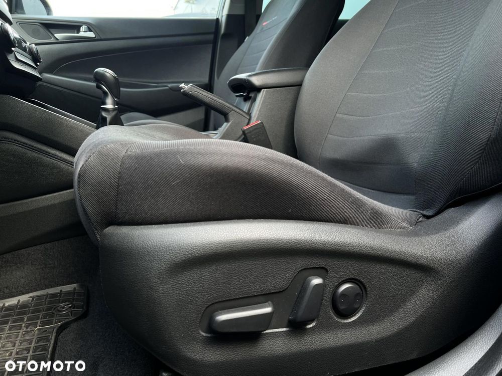Hyundai Tucson 1.6 Turbo 4WD Premium - 11