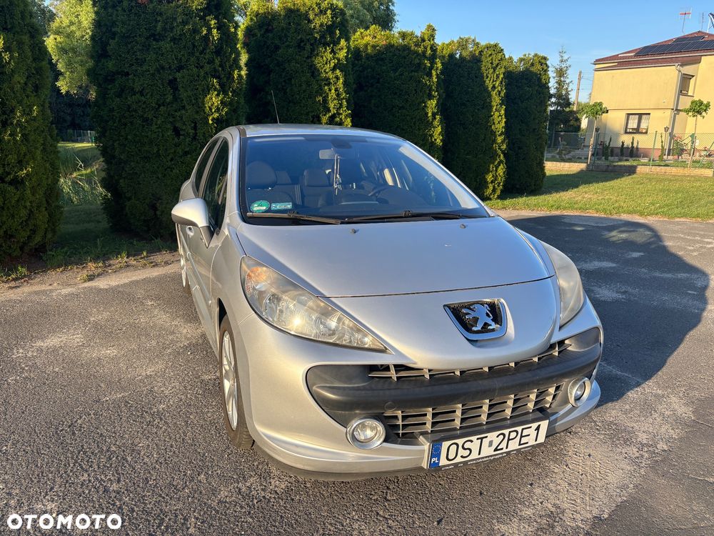 Peugeot 207 1.6 - 21
