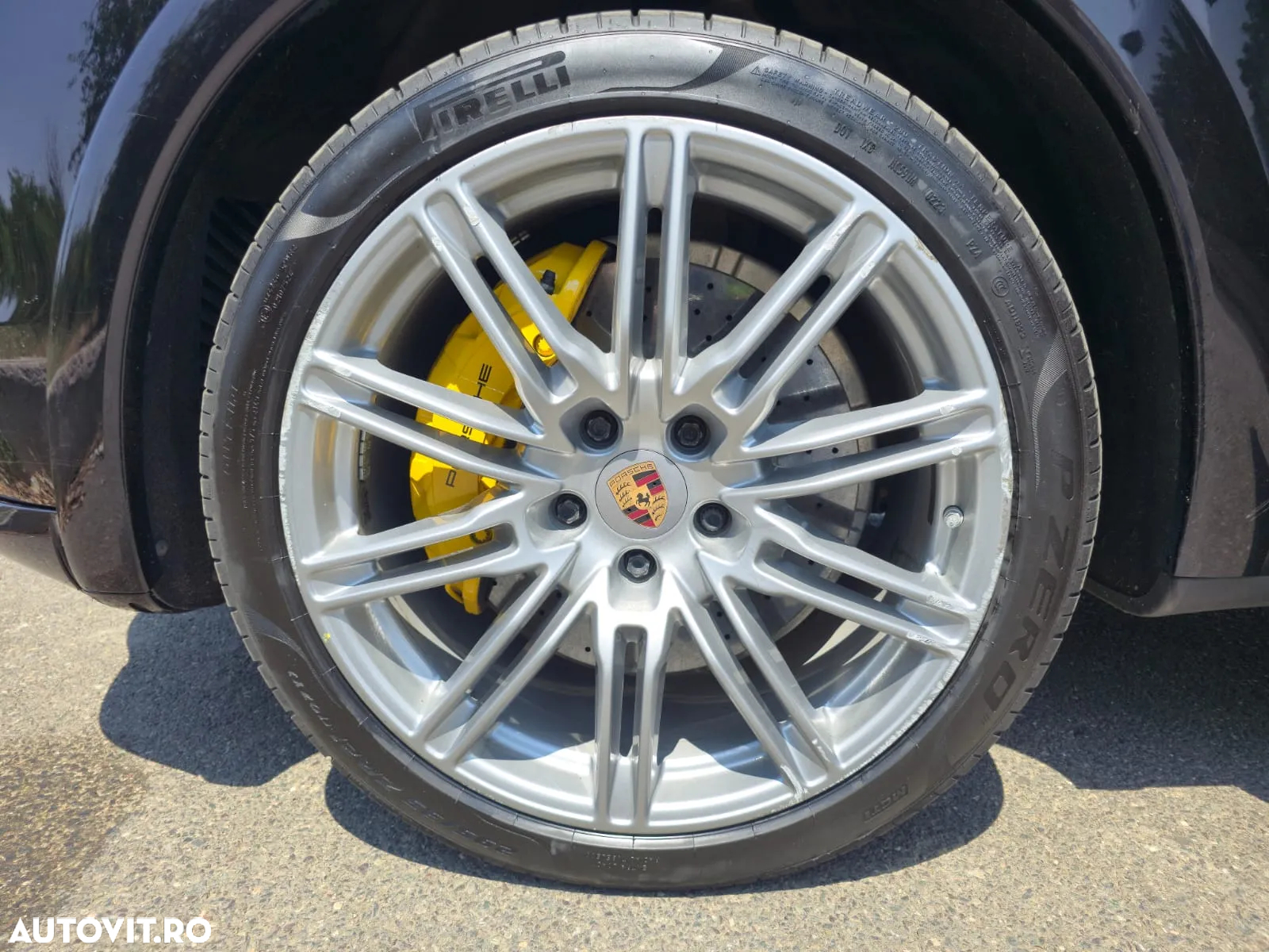 Porsche Cayenne 4.2 L S - 13