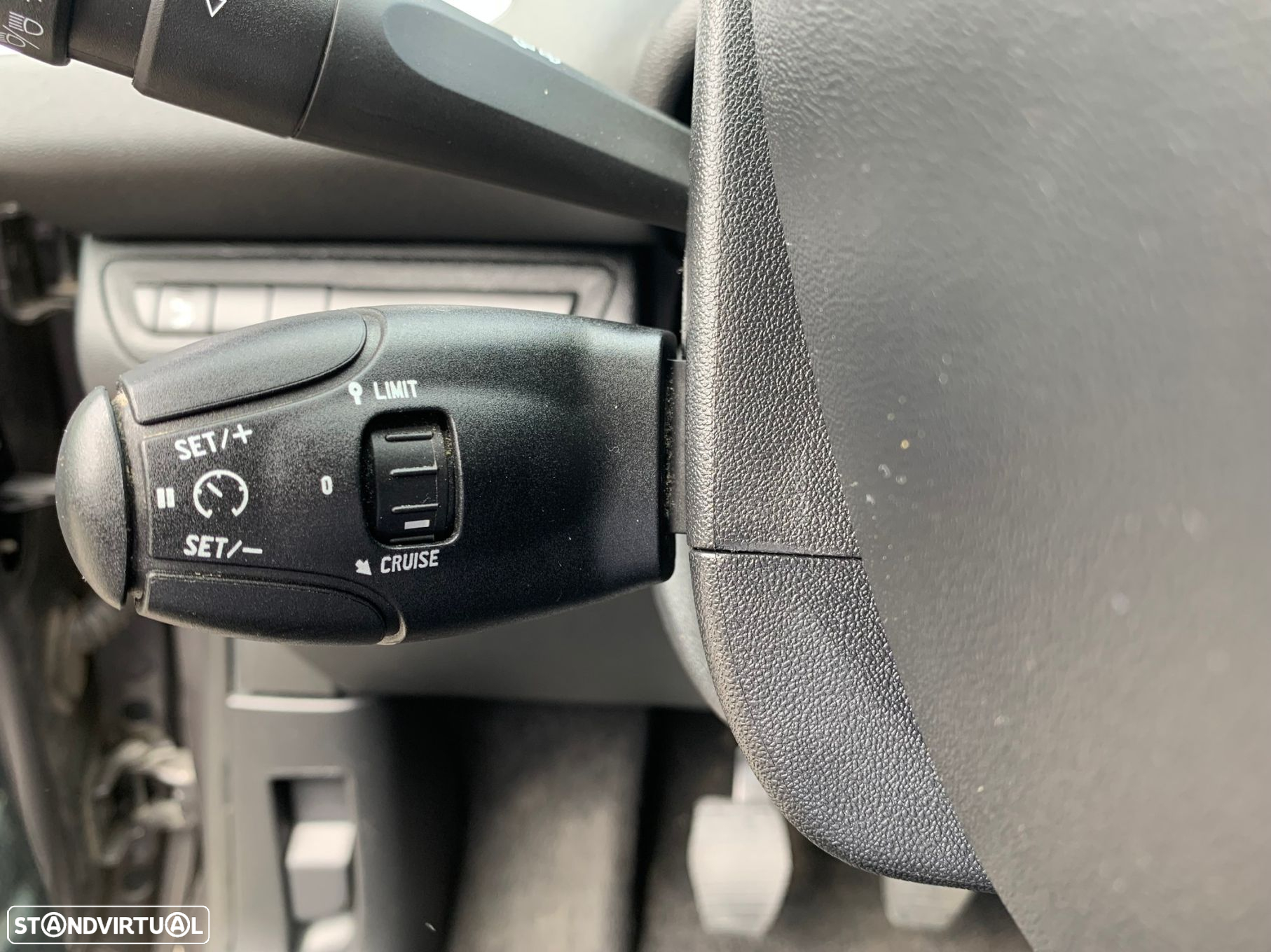 Peugeot 208 1.6 BlueHDi Allure - 29