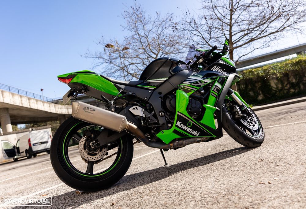 Kawasaki ZX ZX10R - 4