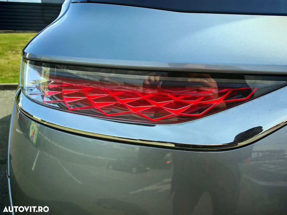 DS Automobiles DS 7 Crossback - 11
