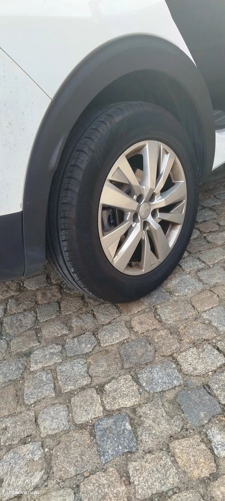 Peugeot 3008 BlueHDi 130 Stop & Start EAT8 Allure - 14
