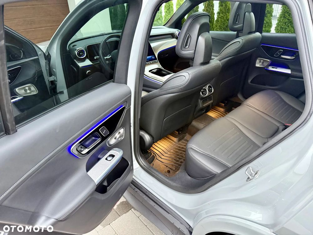 Mercedes-Benz GLC - 16