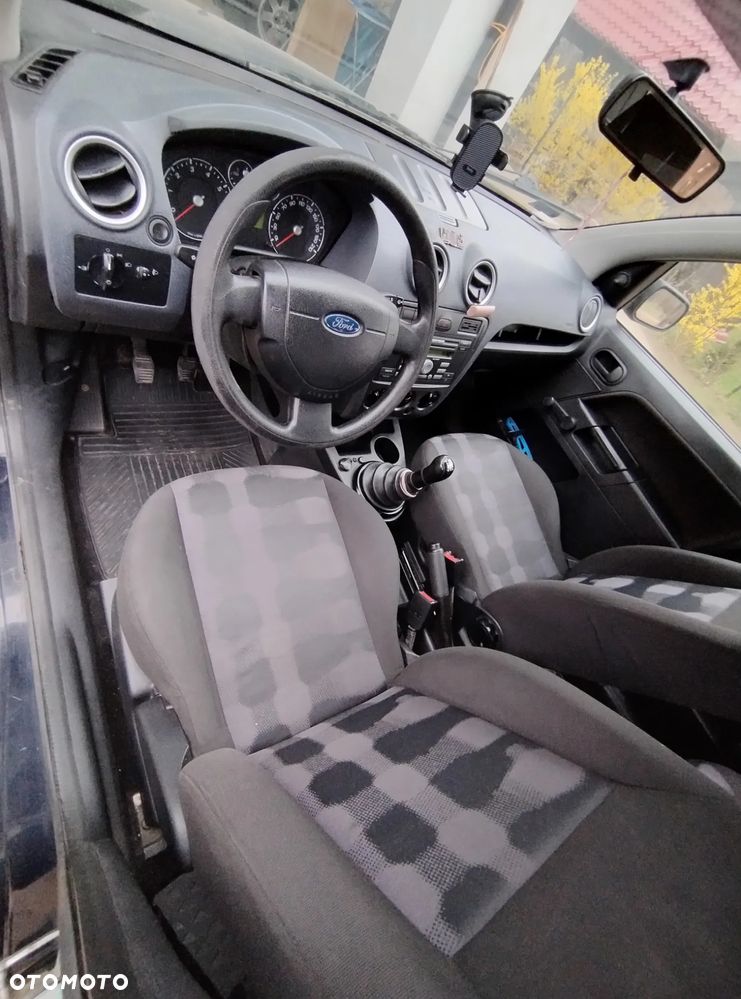 Ford Fusion 1.4 Ambiente - 12