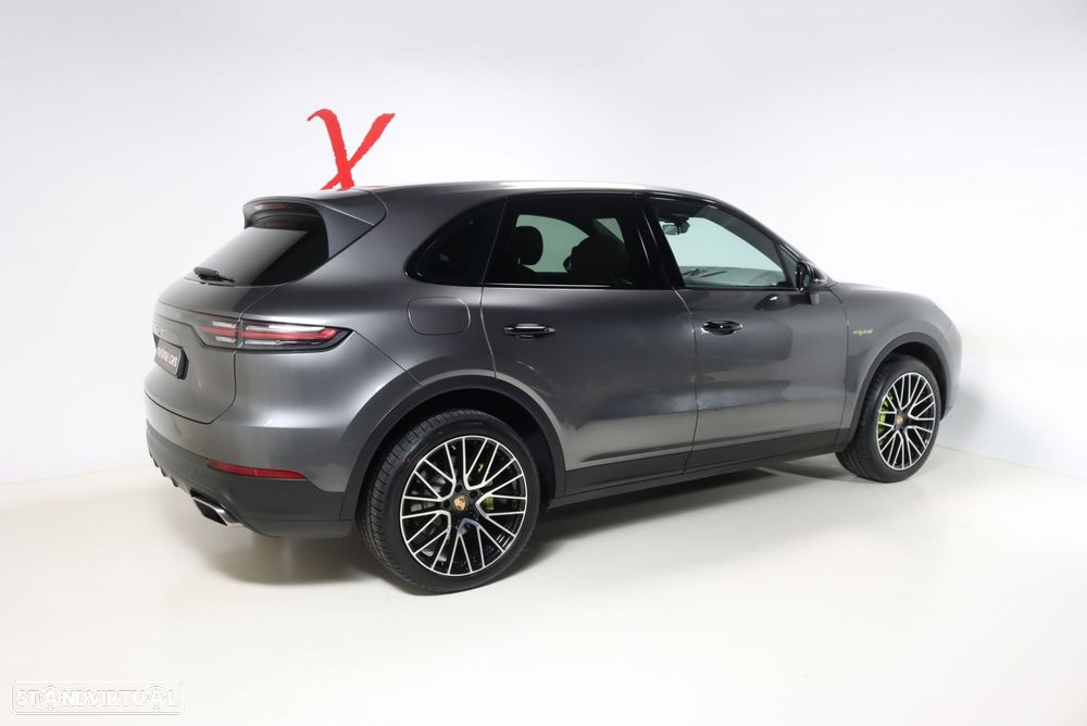 Porsche Cayenne E-Hybrid - 5