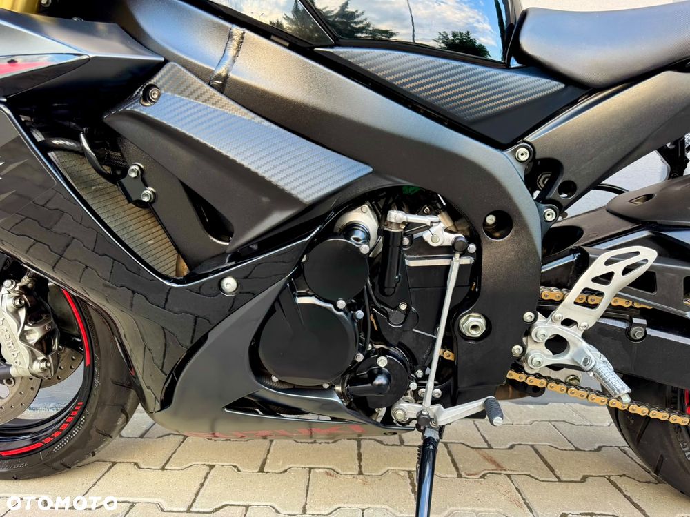 Suzuki GSX-R - 11