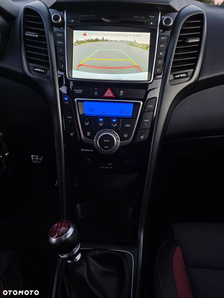 Hyundai i30 1.6 T GDI Turbo - 28