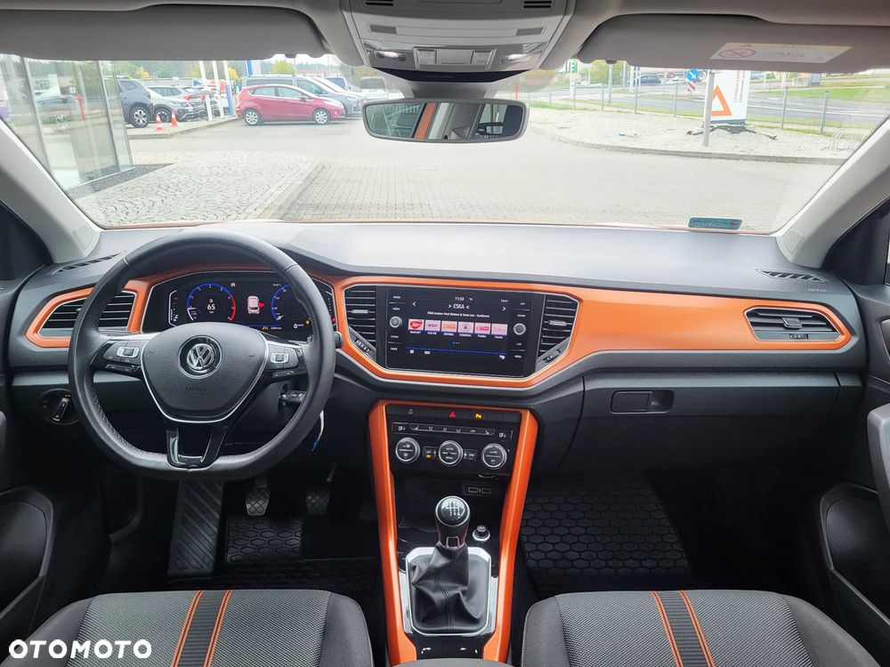 Volkswagen T-Roc 1.5 TSI ACT Advance - 28