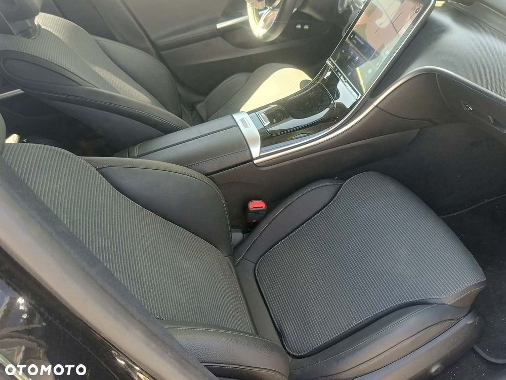 Mercedes-Benz Klasa C 300 e 9G-TRONIC - 13
