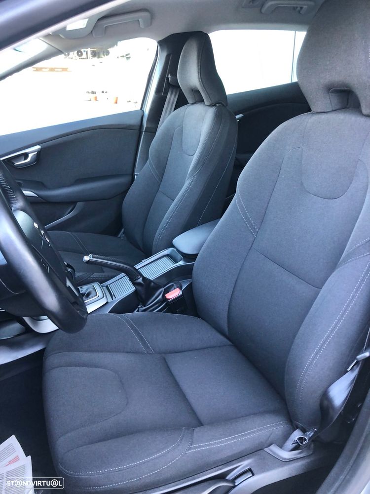 Volvo V40 1.5 T3 Sport Edition Geartronic - 25