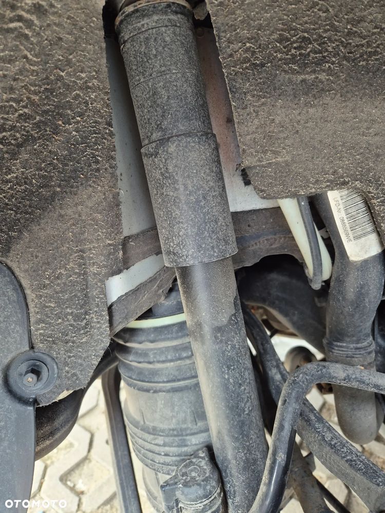 Mercedes-Benz CLS 500 - 11