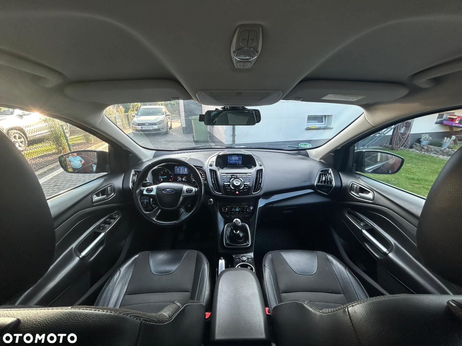 Ford Kuga - 13