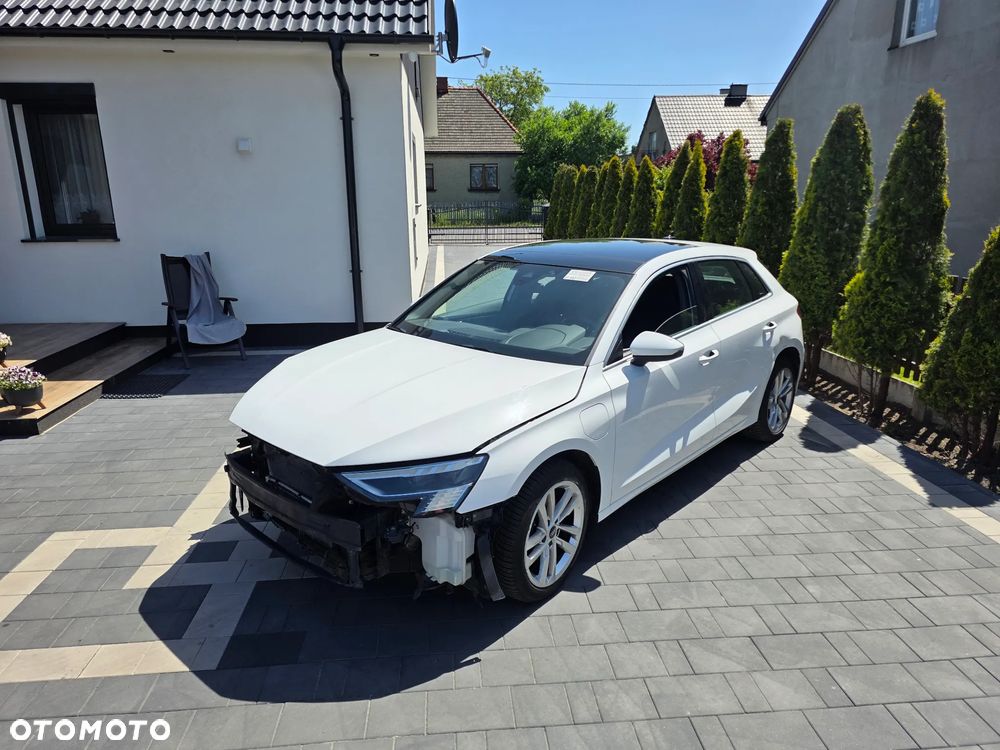 Audi A3 Sportback - 1