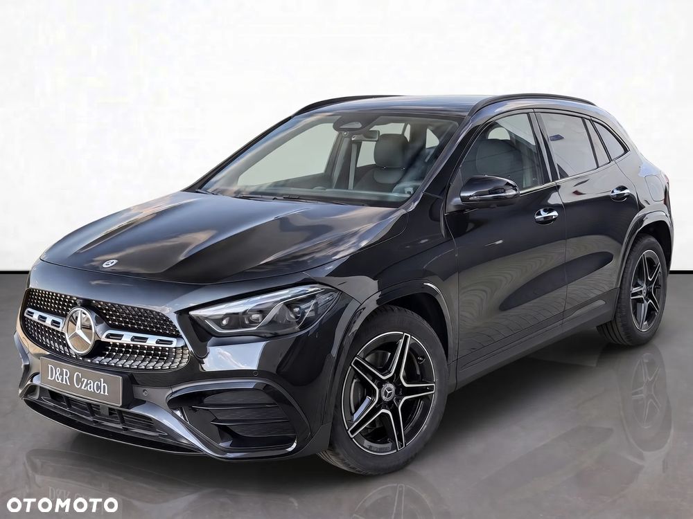 Mercedes-Benz GLA - 7