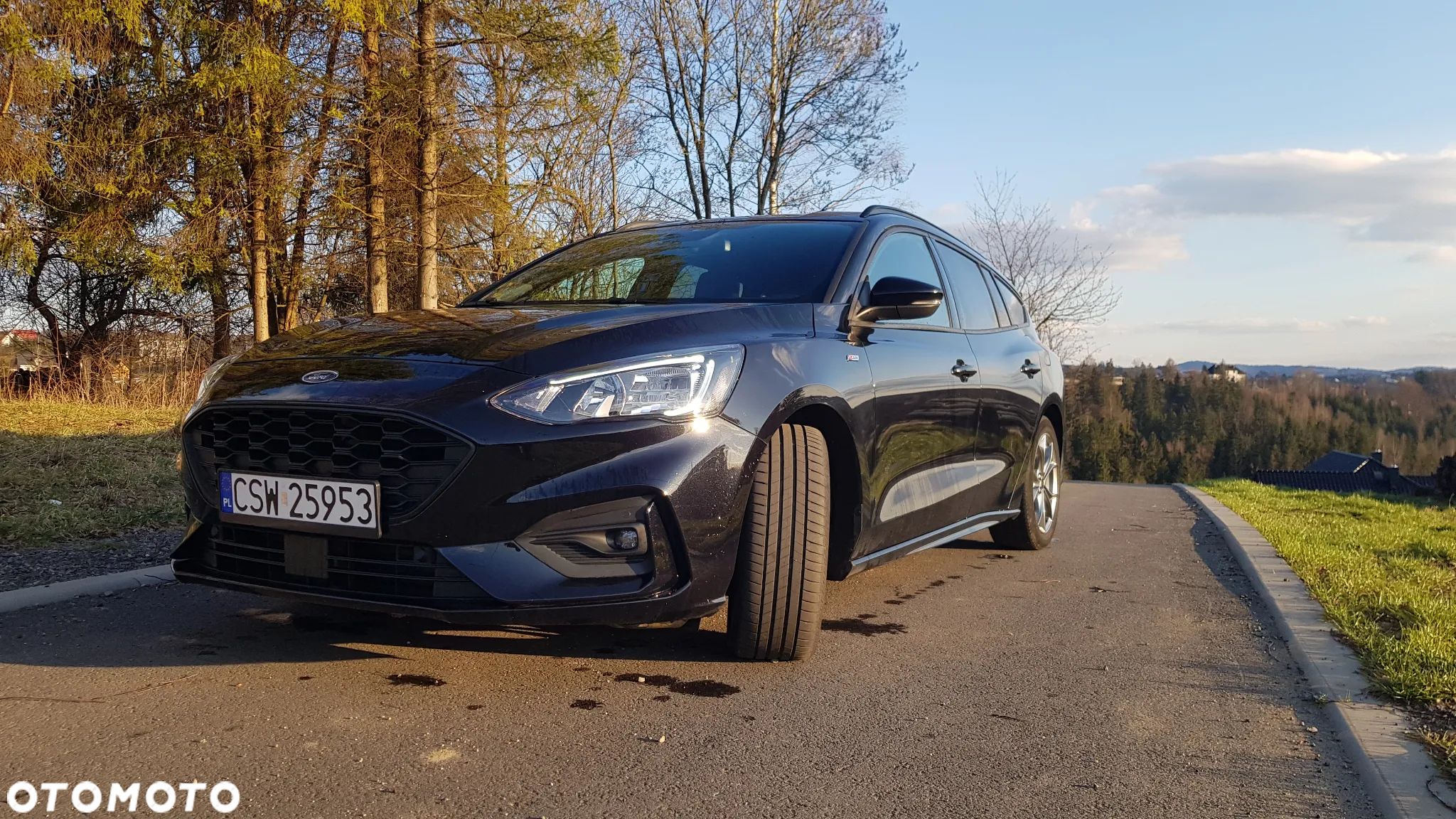 Ford Focus 1.0 EcoBoost Hybrid ST-LINE X - 1