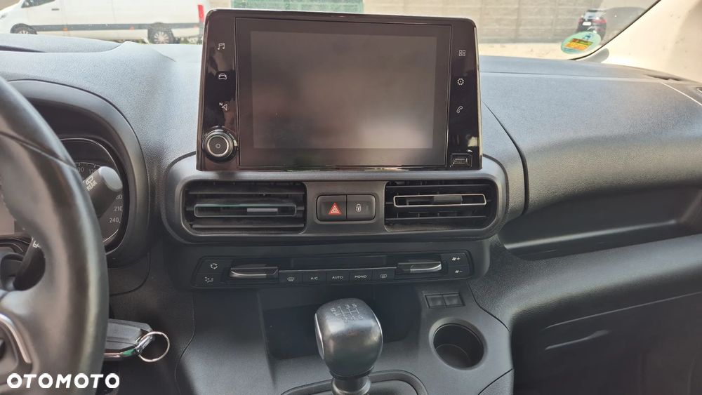 Opel Combo - 9