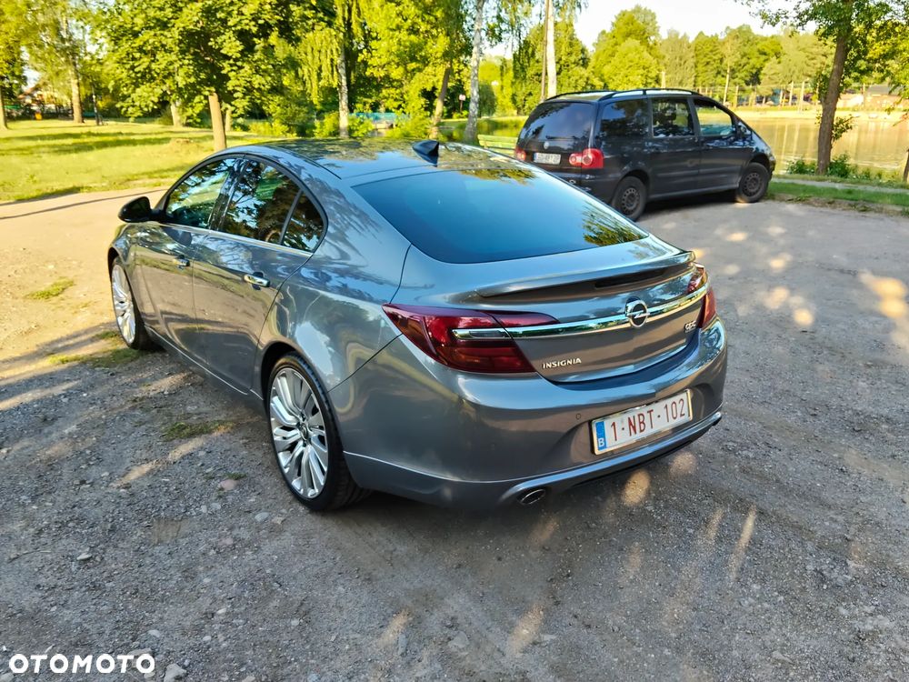 Opel Insignia - 15
