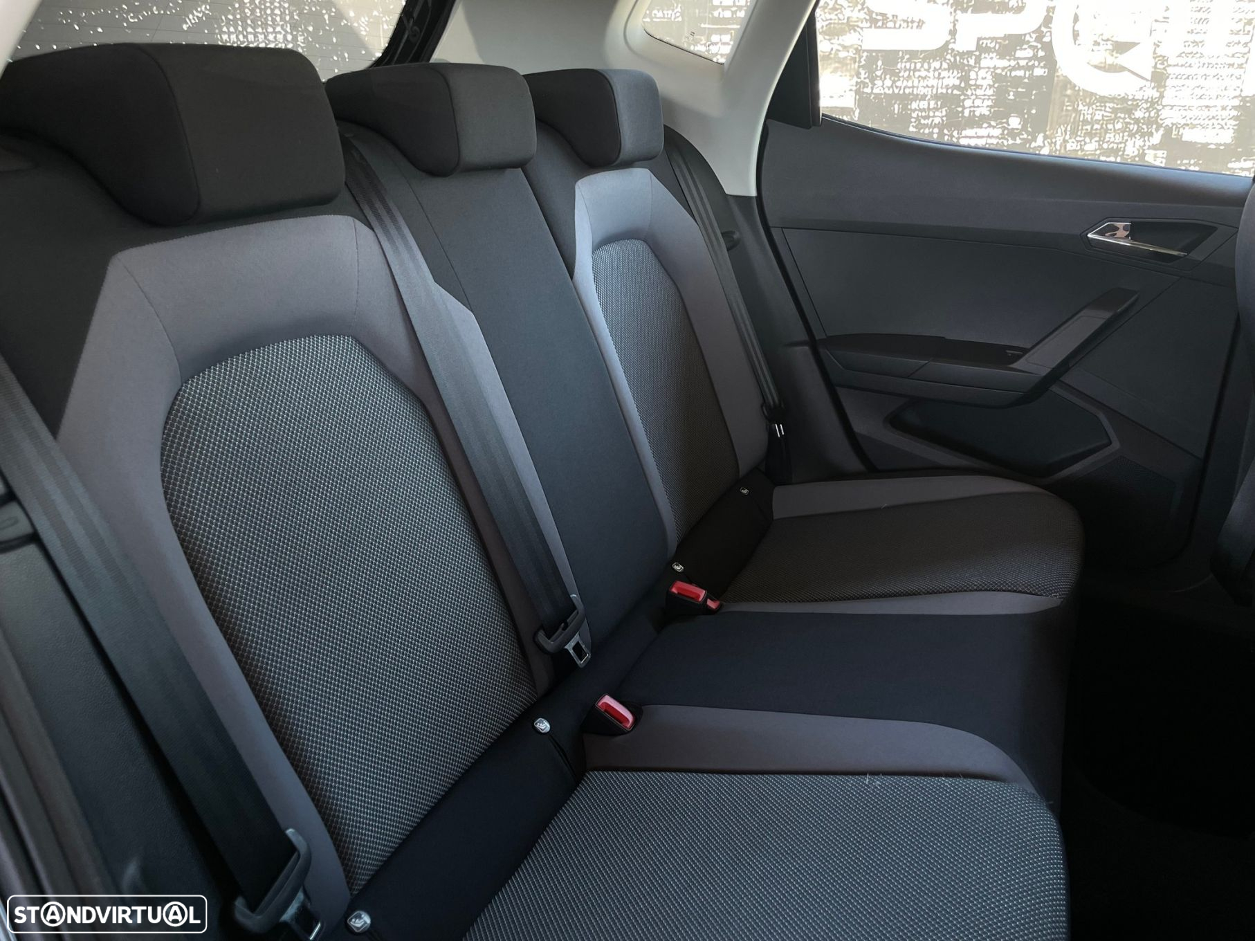 SEAT Arona 1.6 TDI Style - 13