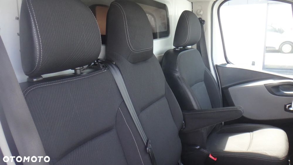 Renault Trafic - 10