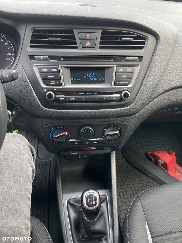 Hyundai i20 1.2 BlueDrive Elegant - 21