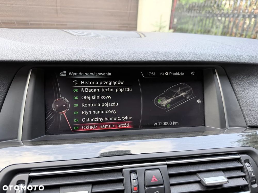 BMW Seria 5 525d Luxury Line - 34