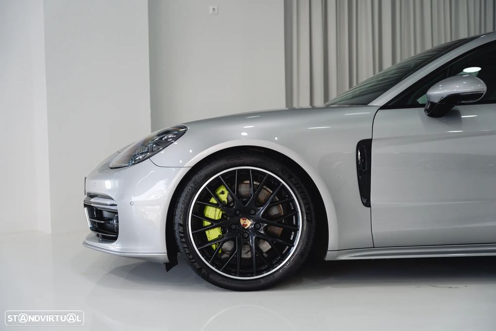 Porsche Panamera Sport Turismo 4 E-Hybrid Edition 10 Anos - 12