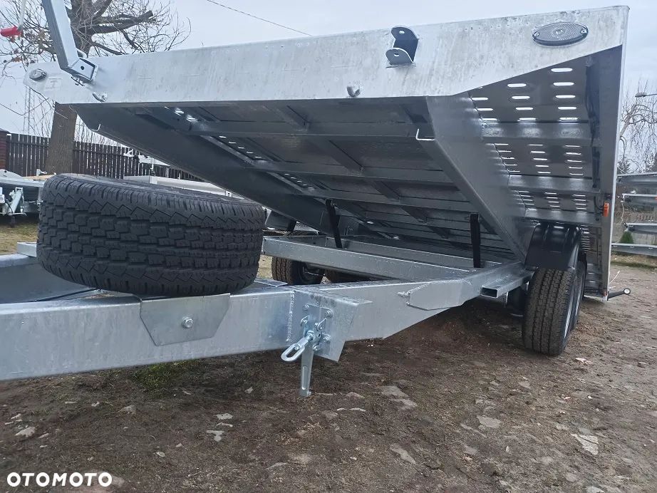 Niewiadów Saturn 4,5m DMC 2700 kg - 8