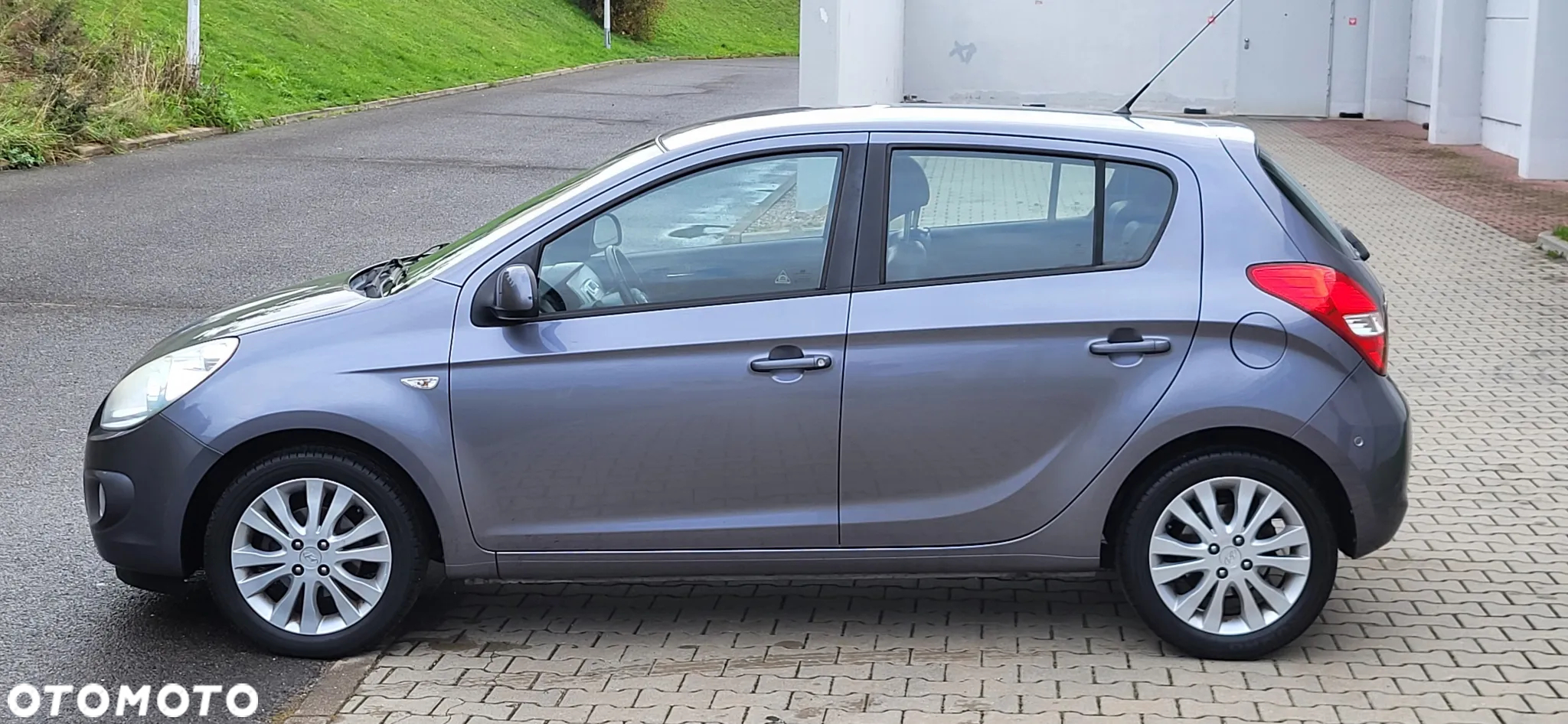 Hyundai i20 1.4 Trend - 10