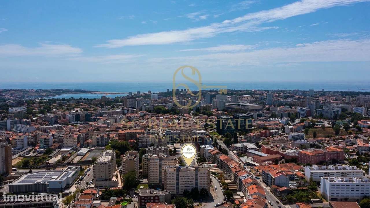 Exclusivo T2 Duplex Recuado, Último Piso, 2 Terraços, Cedofeita - Grande imagem: 3/32