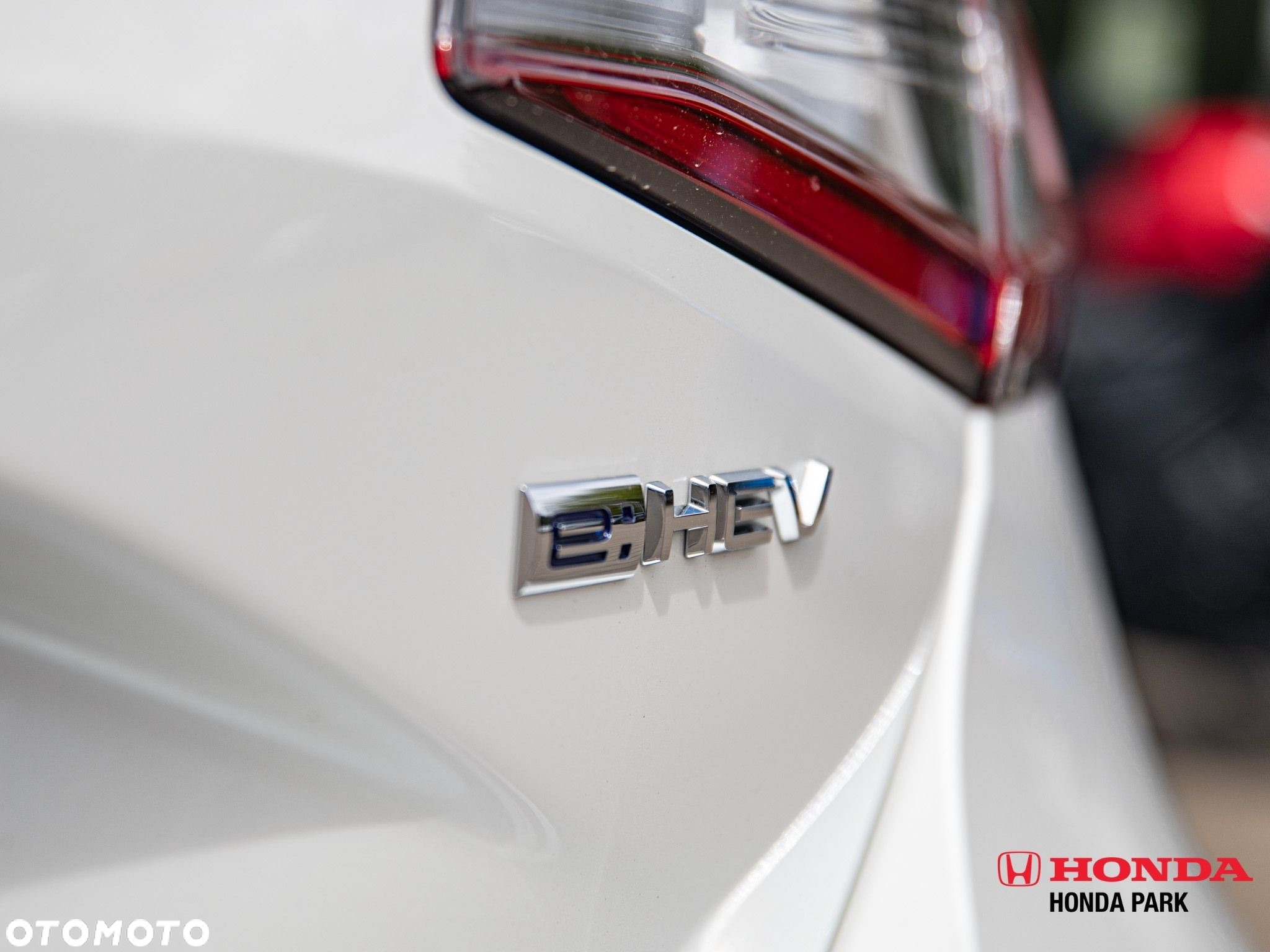 Honda Civic 2.0 i-MMD Elegance CVT - 12