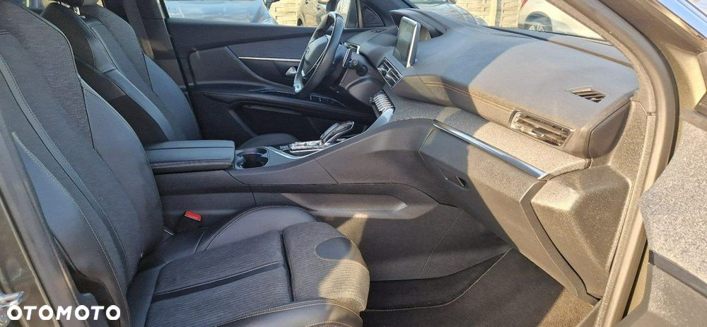 Peugeot 3008 - 21