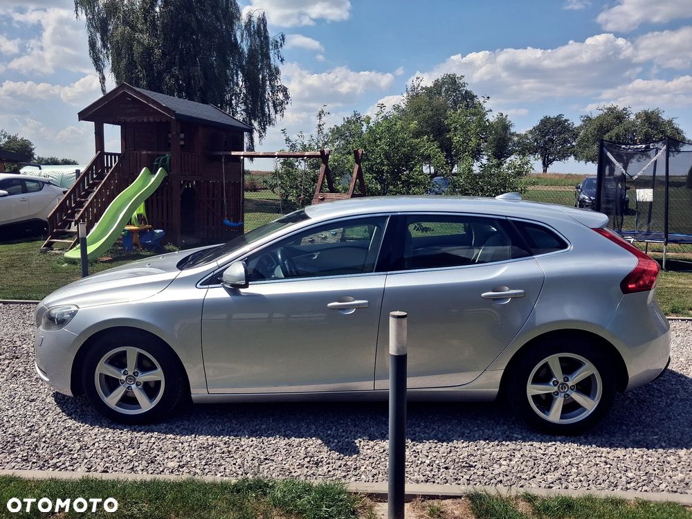 Volvo V40 D2 Summum - 12