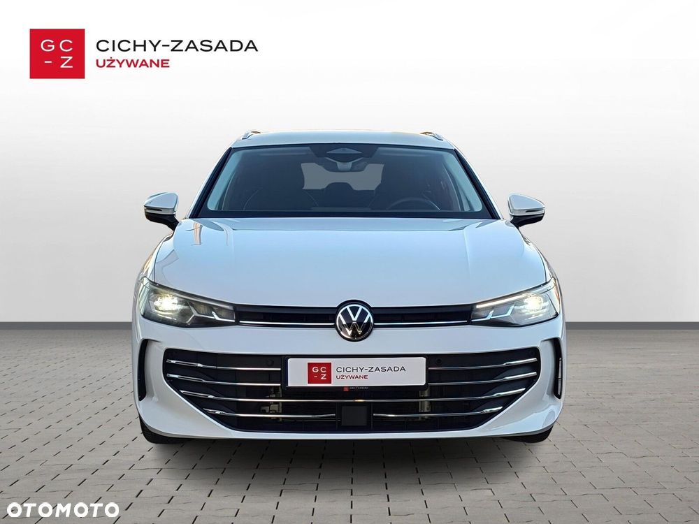 Volkswagen Passat - 8