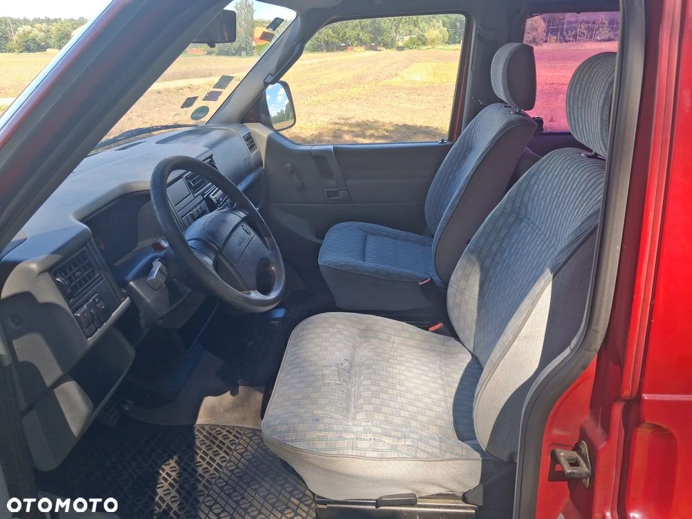 Volkswagen Multivan - 6