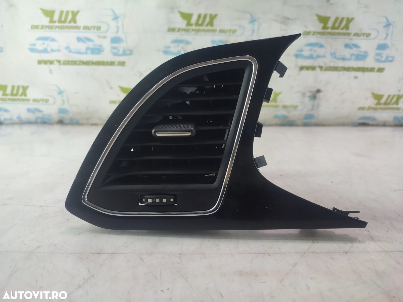 Grila ventilatie bord  stanga 5F1820901D Seat Leon 3 5F [2012 - 2016] - 1
