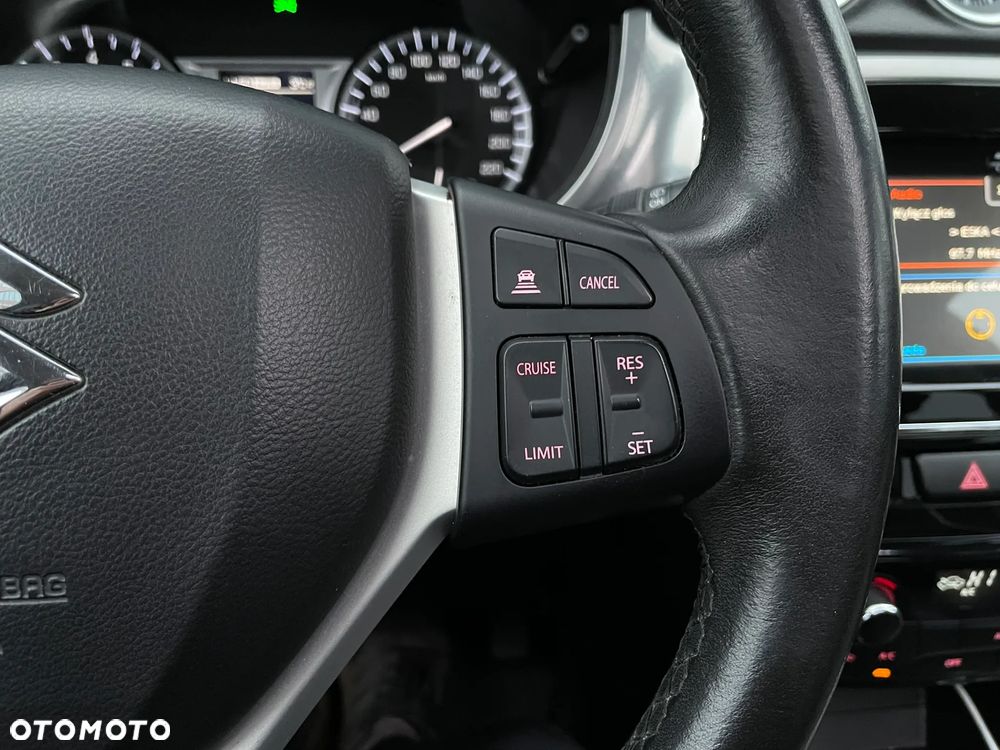 Suzuki Vitara 1.6 XLED SUN 4WD - 35