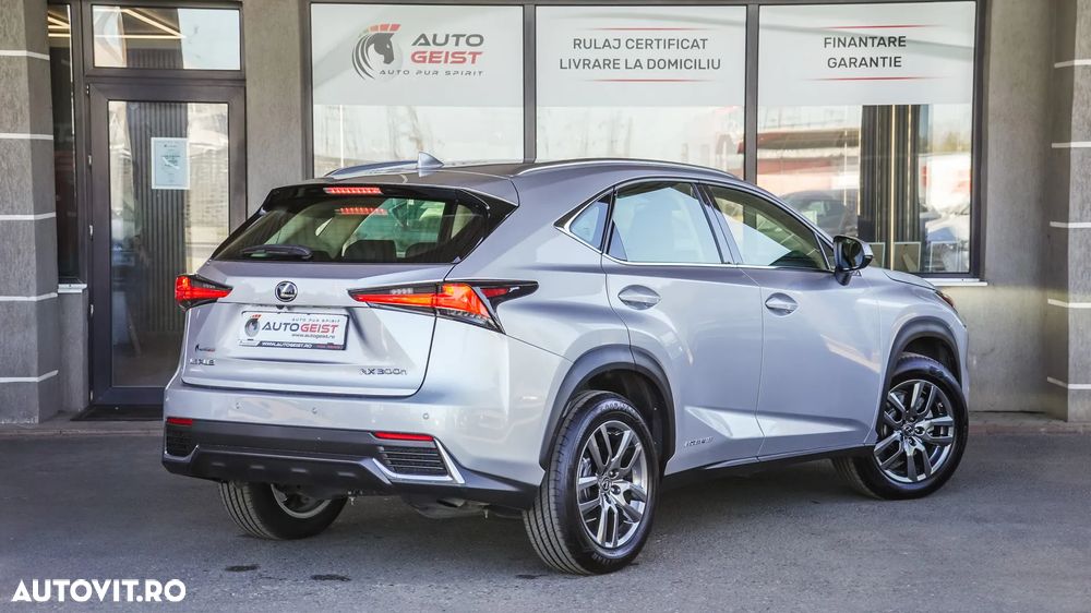 Lexus Seria NX 300h AWD Executive Plus - 6