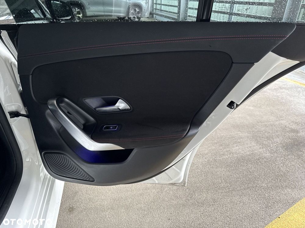Mercedes-Benz CLA - 22
