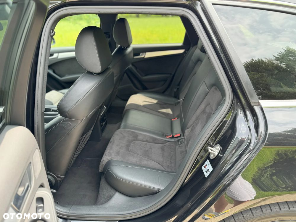 Audi A4 2.0 TFSI Quattro S tronic - 33