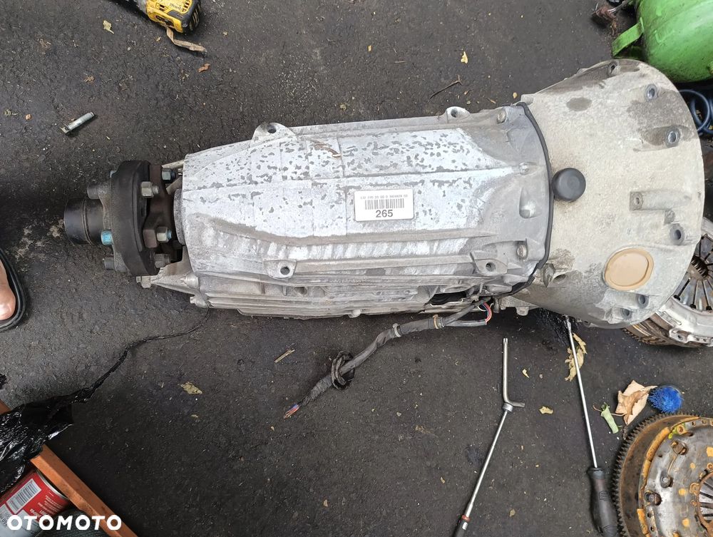 SKRZYNIA 7229080 2042709102 SLK 2.2 CDI 14R - 2