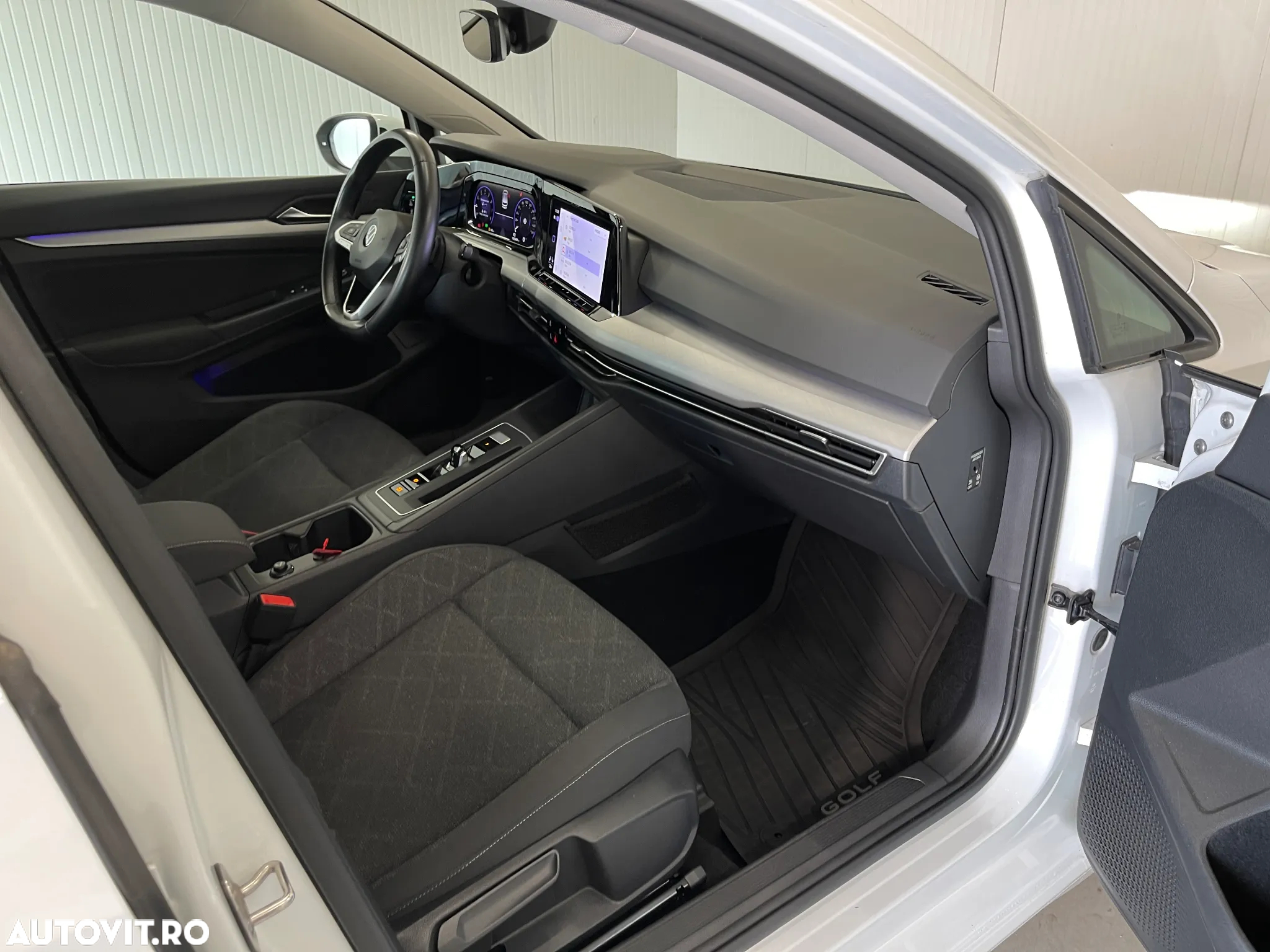 Volkswagen Golf 1.5 eTSI ACT DSG MHEV Life - 9