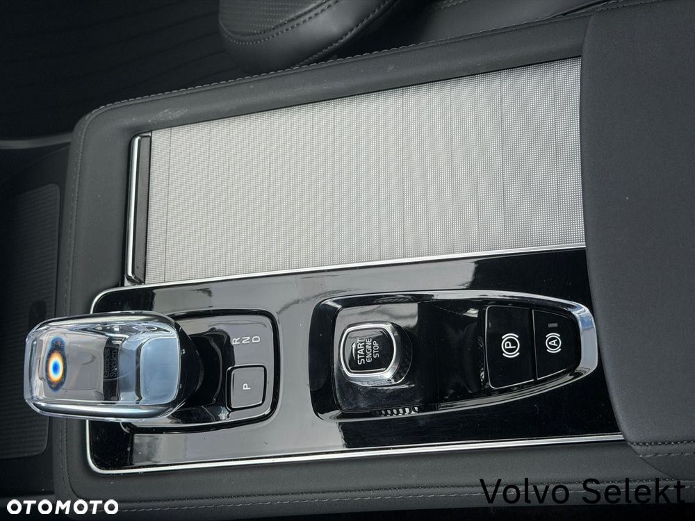 Volvo XC 90 - 37